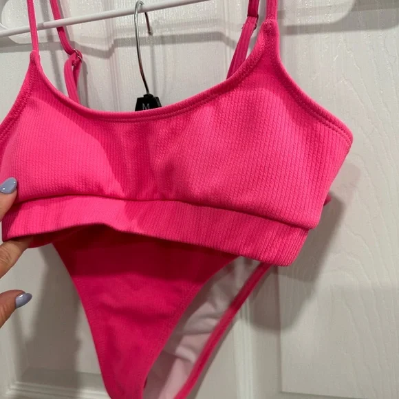 Bathing suit - Picture 1 of 2